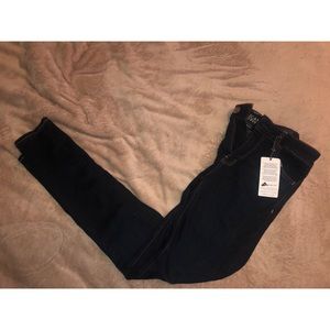 american eagle size eight jegging.